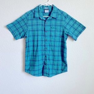 Men’s Columbia Shirt.  Regular Fit, size small.  Button Down shirt w/Pocket.